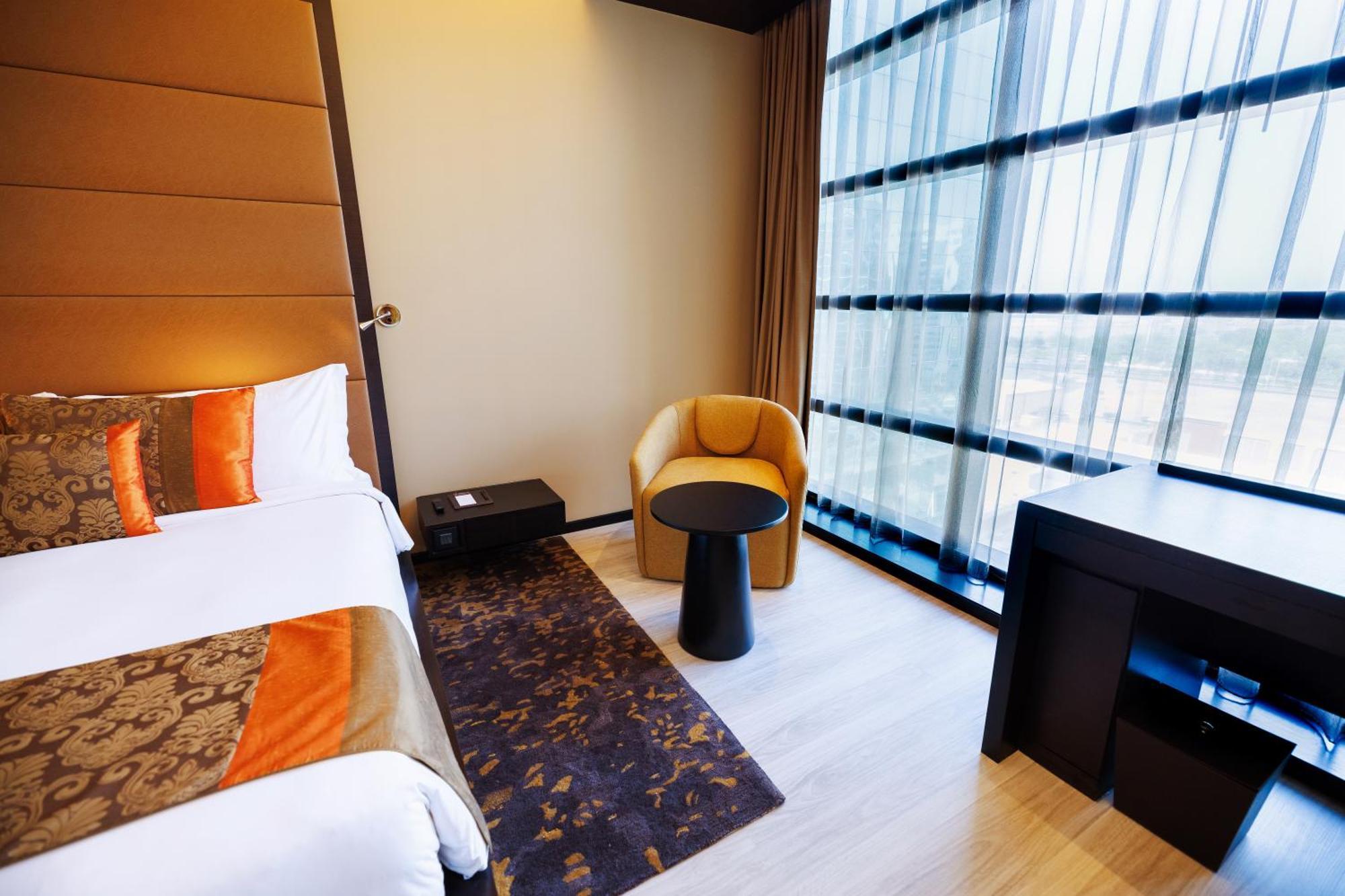 เซาเธิร์น ซัน ดาบูดาบี โฮเต็ล Hotel อาบูดาบี ภายนอก รูปภาพ