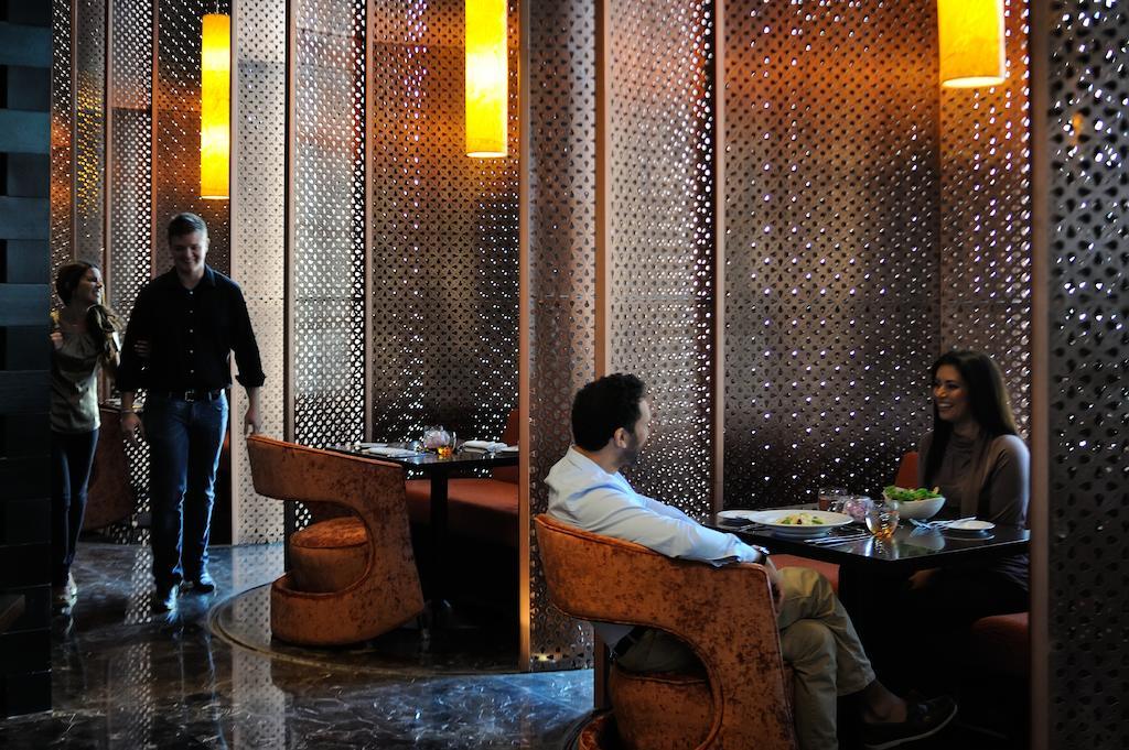 เซาเธิร์น ซัน ดาบูดาบี โฮเต็ล Hotel อาบูดาบี ภายนอก รูปภาพ